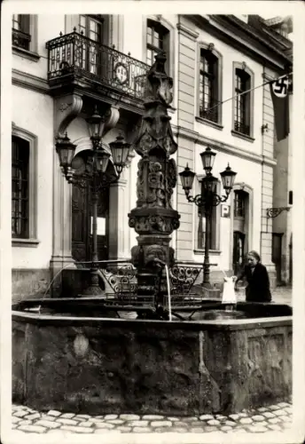 Ak Ribeauvillé Rappoltsweiler Alsace Haut Rhin, Weinbrunnen Pfifferdaj