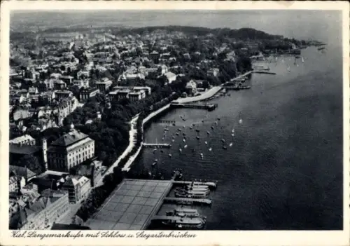 Ak Kiel, Langenmarkufer mit Schloss und Seegartenbrücken, Fliegeraufnahme