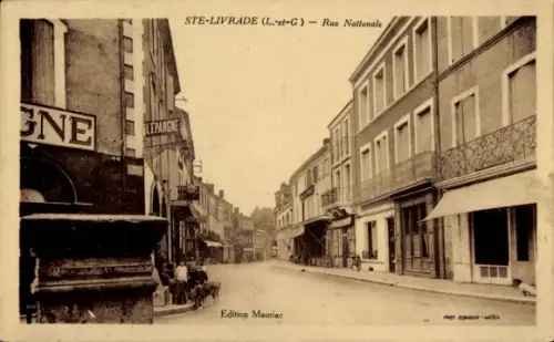Ak Sainte Livrade sur Lot Lot-et-Garonne Frankreich, Rue Nationale