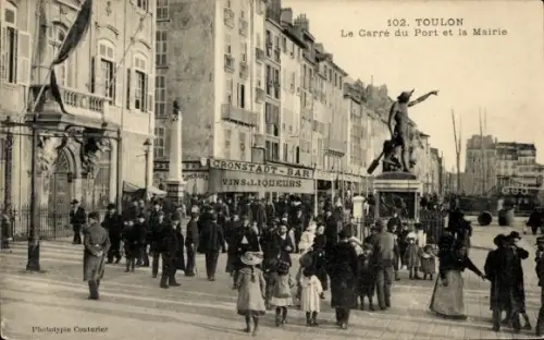 CPA Toulon Var, Le Carré du Port et la Mairie
