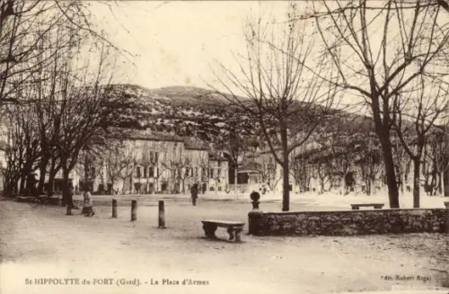 CPA Saint Hippolyte du Fort Gart, Place d'Armes
