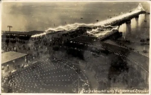 Foto Ak Sopot Gdańsk Zoppot Danzig, Festbeleuchtung, Seebrücke