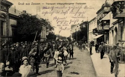 Ak Zossen Wünsdorf, Transport französischer Gefangener, Kriegsgefangene auf dem Weg zum Truppenlager