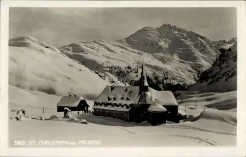 Ak St Christoph am Arlberg Tirol, Kirche im Schnee