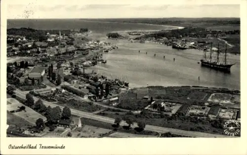 Ak Ostseebad Travemünde Lübeck, Ostseeheilbad  Trave, Hafen, Dreimastsegler