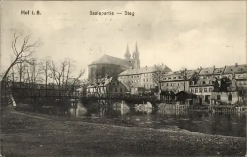 Ak Hof an der Saale Oberfranken Bayern, Hof I. B., Saalepartie, Steg