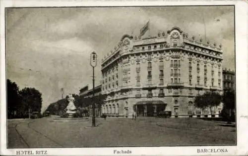 Ak Barcelona Katalonien, Hotel RItz, Fachada, Straßenpartie