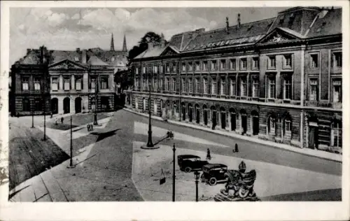 Ak Metz Moselle, Paradeplatz mit Hauptwache und Rathaus