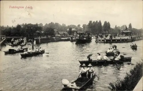 Ak Teddington London England, Verkehr an der Schleuse