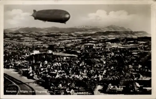 Ak Kempten im Allgäu Schwaben, Fliegeraufnahme, Zeppelin