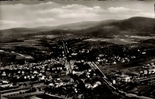 Ak Bad Soden am Taunus Hessen,  Luftaufnahme, 26 heilspendende Thermalquellen