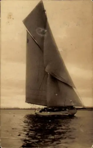 Ak Segelboot auf dem Wasser