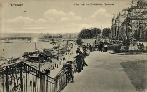 Ak Dresden Altstadt, Blick von der Brühlschen Terrasse