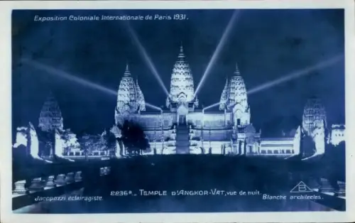 Ak Angkor Wat Kambodscha, Nachtansicht des Angkor Wat mit Lichtern, Exposition Coloniale Inter...