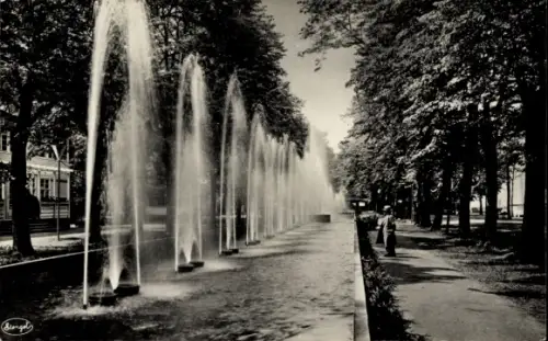 Ak Dresden, Internationale Hygiene-Ausstellung 1930, Fontänen, Hundertbrunnenstraße