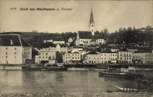 Ak Mauthausen in Oberösterreich, Donauufer mit Häusern, Kai und Fahrgastdampfer, Kirche mit hohem