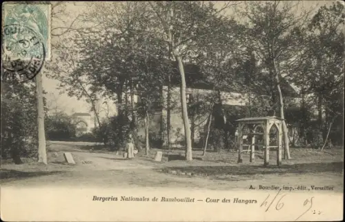 Ak Rambouillet Yvelines, Bergeries Nationales de Rambouillet, Cour des Hangars