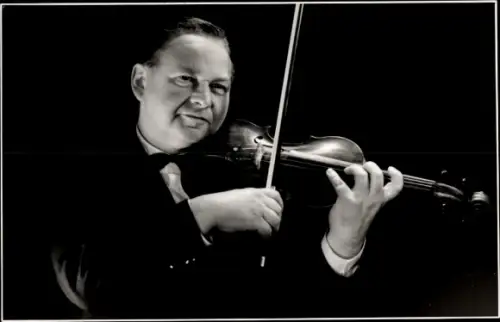 Foto Geiger, Musiker, Portrait mit Geige