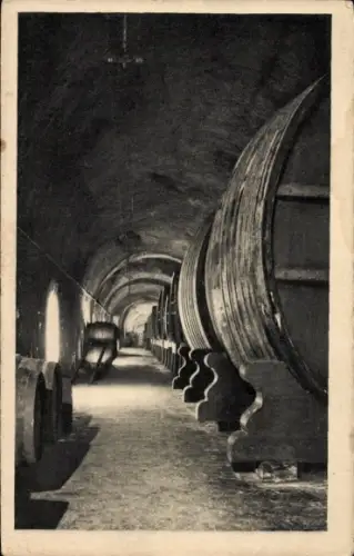 Ak Epernay Marne, Moet et Chandon Champagne, Galerie des Vins de reserve