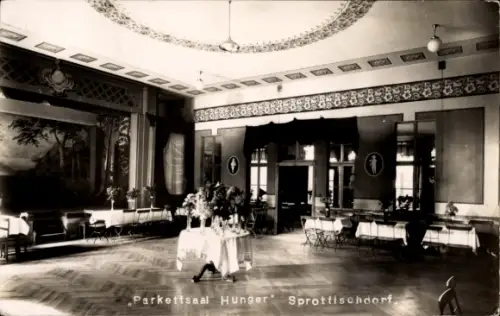 Ak Sprottischdorf Szprotawa Sprottau Schlesien, Parkettsaal Hunger