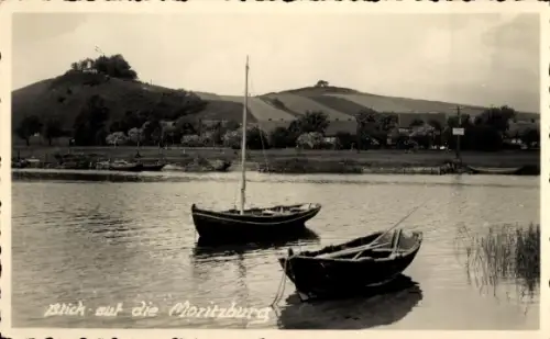 Foto Ak Moritzburg in Sachsen, Gesamtansicht, Boote