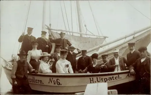 Foto Ak Ostseebad Ahlbeck auf Usedom, Menschen, Schiff