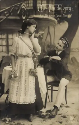 Ak Alt-Heidelberg, Student mit einer jungen Frau, Karl, Heinrich - zwei Namen