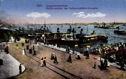 Ak Kiel,  Seegartenbrücken, Abfahrtsstelle der Hafenrundfahrt-Dampfer