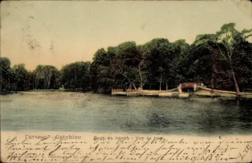 Ak Gatchino Gattschina Russland, Гатчина (Gatchino), Видъ въ паркѣ, Park mit See und Brücke