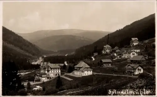 Foto Ak Špindlerův Mlýn Spindlermühle Riesengebirge Region Königgrätz, Totale