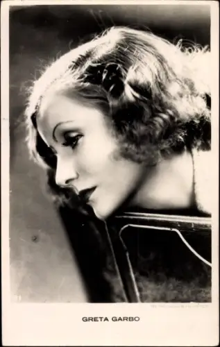 Ak Schauspielerin Greta Garbo, Portrait im Profil