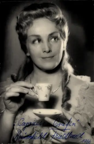 Foto Opernsängerin Brünnhild Friedland, Portrait, Autogramm