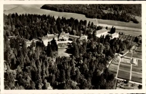 Ak Planegg Oberbayern, Fliegeraufnahme vom Waldsanatorium