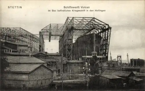 Ak Szczecin Stettin Pommern, Schiffswerft Vulcan, Im Bau befindliches Kriegsschiff in den Hellingen