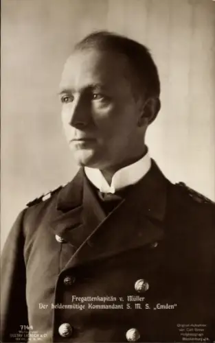Ak Fregattenkapitän Karl von Müller, Kommandant der SMS Emden, Portrait