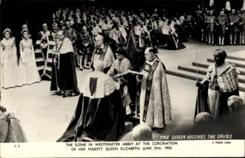 Ak London, Westminster Abbey, Königin Elisabeth II., Krönung 1953, Erhalt der Sporen, Tuck