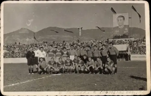 Foto Ak Fußballspiel, Fußballmannschaft
