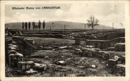 Ak Petronell Carnuntum in Niederösterreich, Ruinen römischer Arena, Steinmauern und Reste, freist