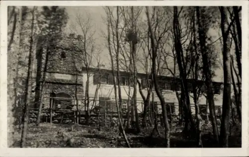 Ak Hollenstein an der Ybbs in Niederösterreich, Vereinsheim im Wald, Haus mit Veranda, vordergrün