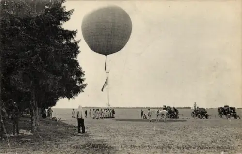 Ak Camp de Chalons Camp de Mourmelon Marne, französische Armee, Geschützwagen, Ballon