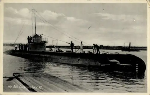 Ak Niederländisches U-Boot 12, Kriegsschiff