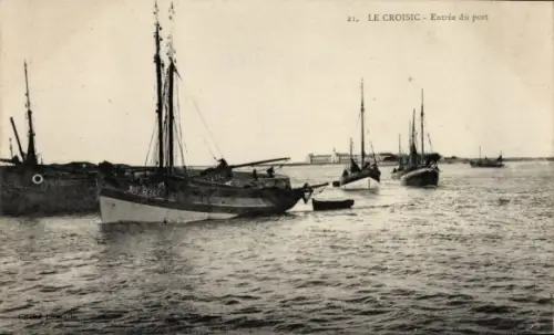 CPA Le Croisic Loire Atlantique, Entrée du port