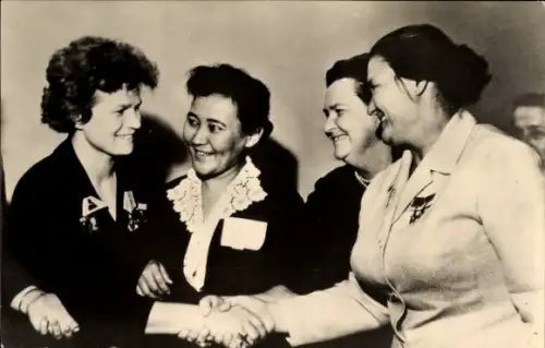 Ak Kosmonaut Walentina Wladimirowna Tereschkowa, Валентина Владимировна Терешкова, Weltkongress 1963