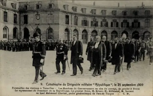 Ak Versailles Yvelines, Katastrophe des Militärluftschiffs "République", Trauerfeier, Mitglieder 