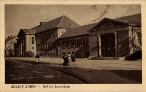 Ak Szczawno Zdrój Solice Zdrój Bad Salzbrunn Niederschlesien, Medizinische Einrichtung