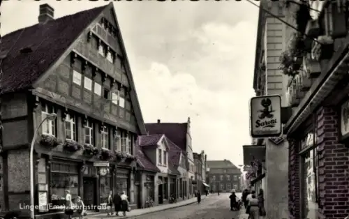 Ak Lingen im Emsland in Niedersachsen, Burgstraße, Straßenpartie, Sarotti Reklameschild