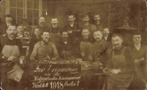 Foto Ak Schuhmacher, Handwerker, Gruppenfoto