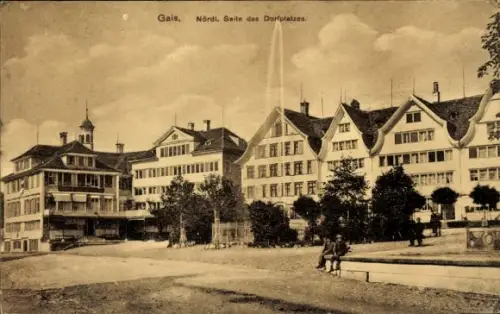 Ak Gais Kanton Appenzell Ausserrhoden Schweiz,  Nördl. Seite des Dorfplatzes, TRILER