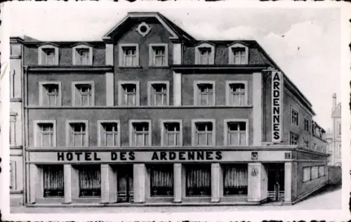 Ak Echternach Luxemburg, Hotel des Ardennes, Bahnhofstraße