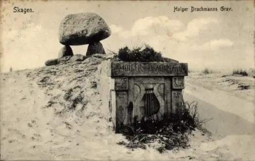 Ak Skagen Dänemark,  Holger Drachmanns Grab, Drachmann-Grabstein